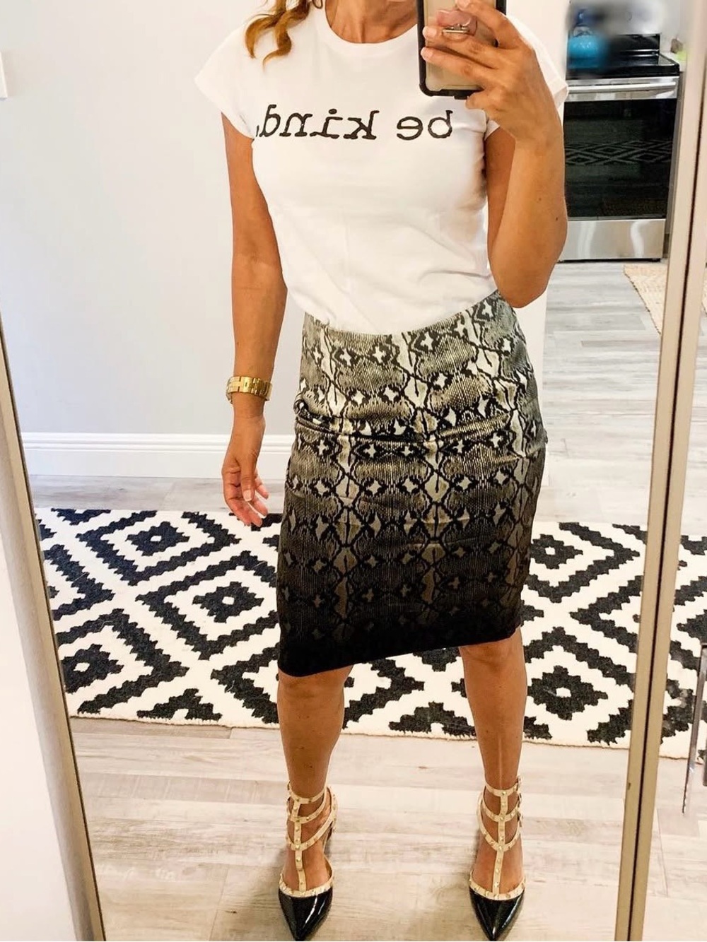 Country Road Snake-Print Pencil Skirt in Olive and Black Size 4 US